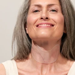 APRICOT Hautverjüngung|Gesicht|Wiederverwendbares Hals Pad mit Hyaluron