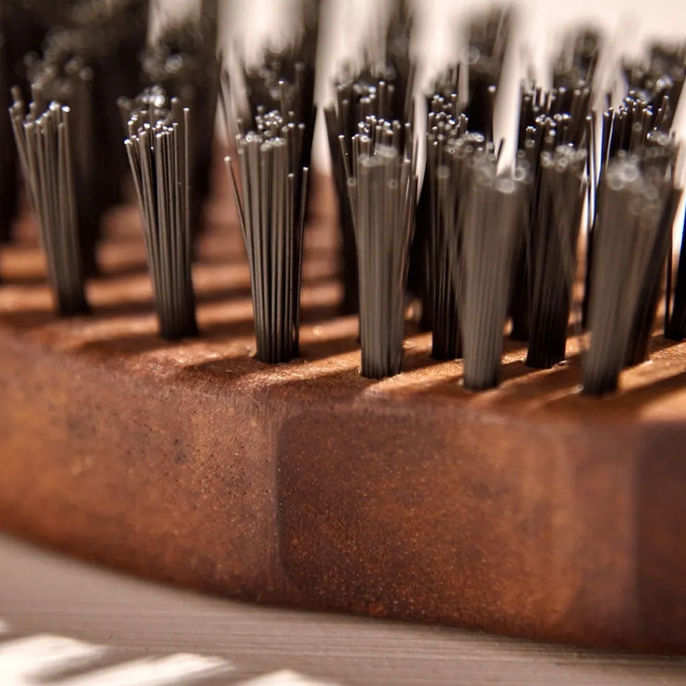 NOELIE Tools|Kämme & Bürsten|Bionifilbürste Rizinusfaser Nussbaumholz