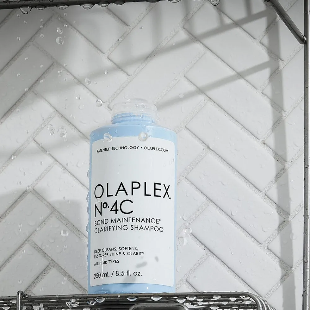 Olaplex Shampoo^No.4C Bond Maintenance Clarifying Shampoo 250 ml
