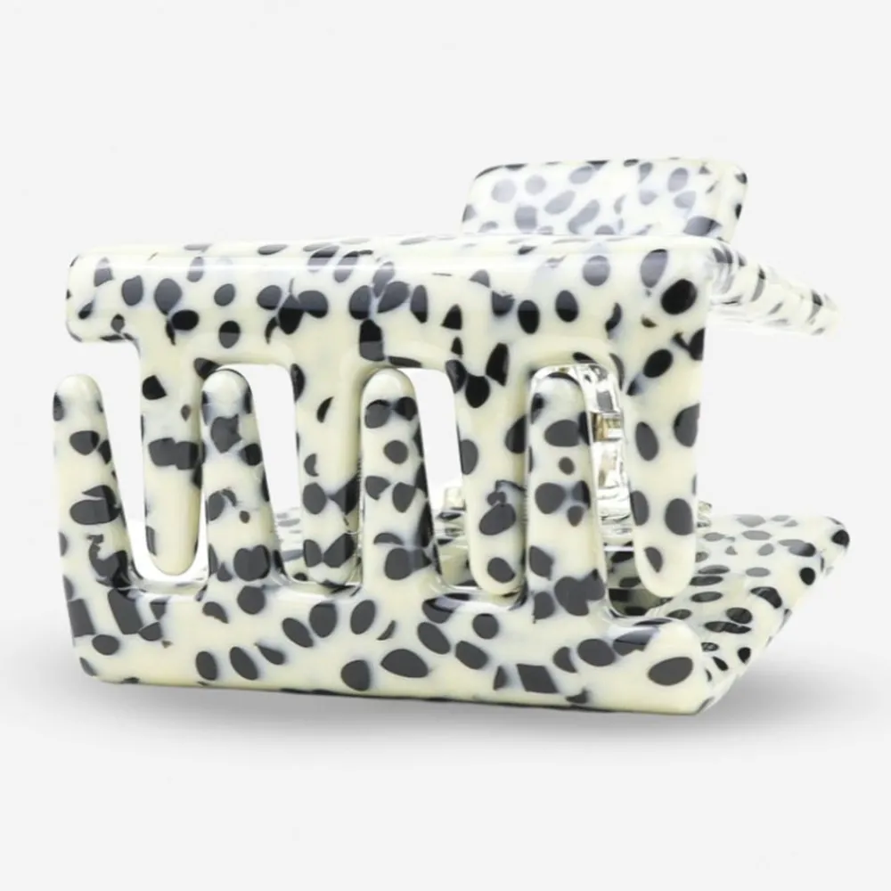 1. Christmas Lib Dott-Sasstie