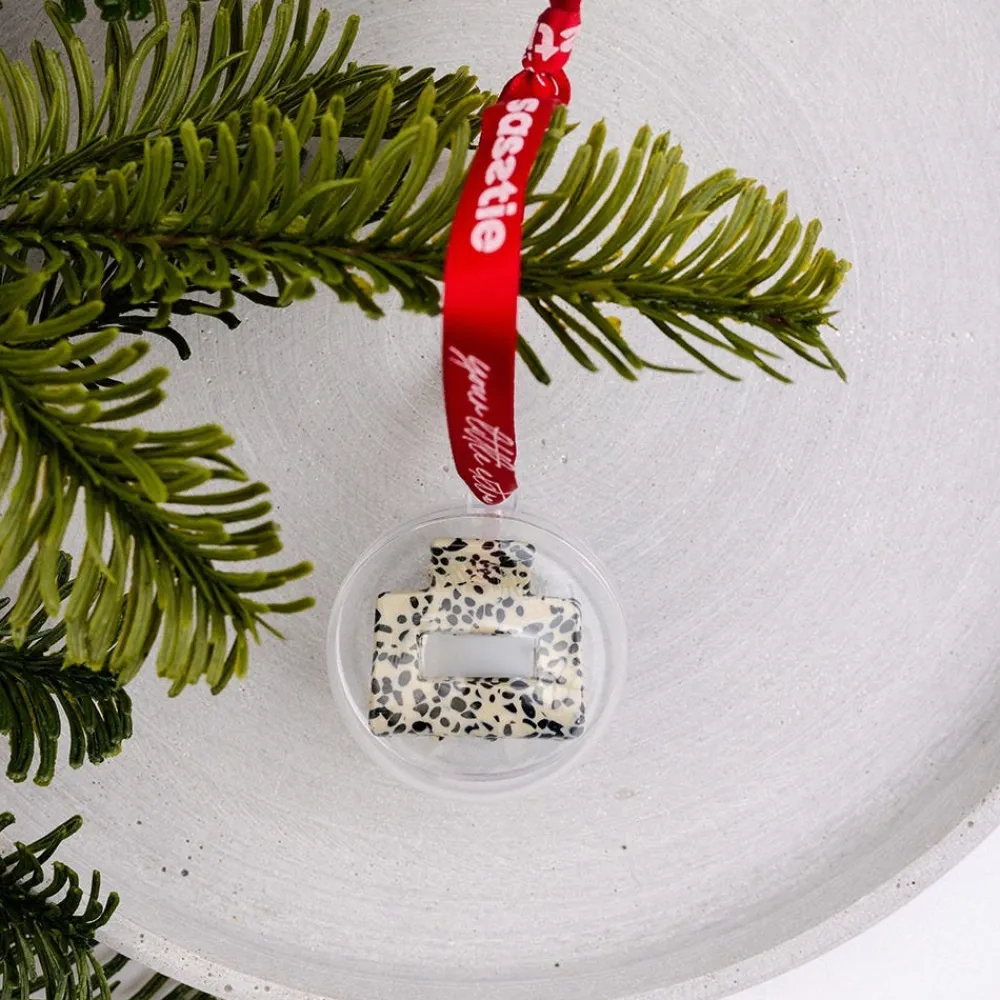 1. Christmas Lib Dott-Sasstie