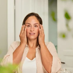 Weleda Hagel Nature|Gesicht|Straffende Augenpflege Granatapfel 12 ml