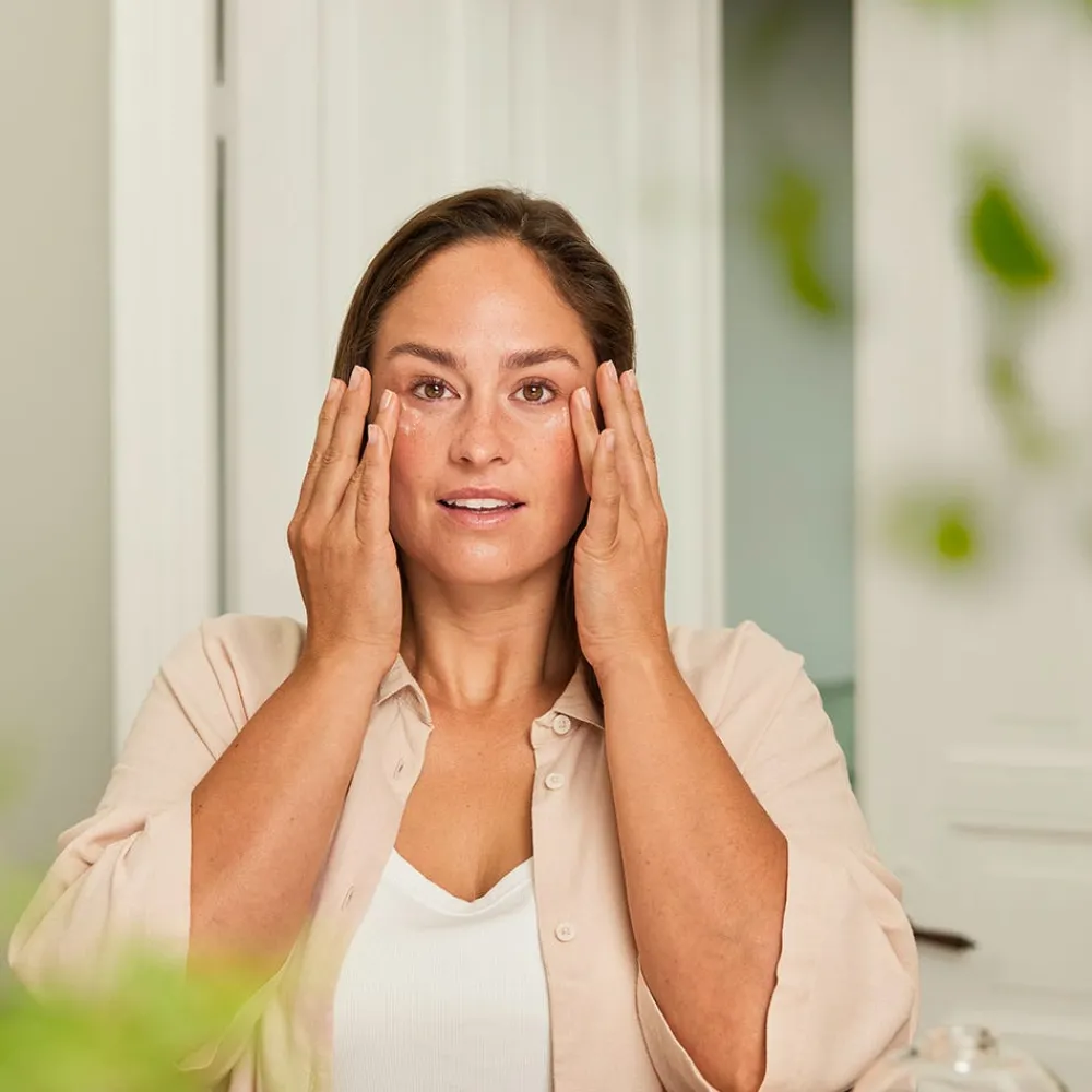 Weleda Hagel Nature|Gesicht|Straffende Augenpflege Granatapfel 12 ml