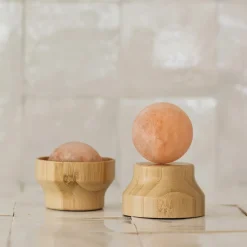 YÙ Beauty Gesicht|Körper|Salzball mit Bambus-Massager